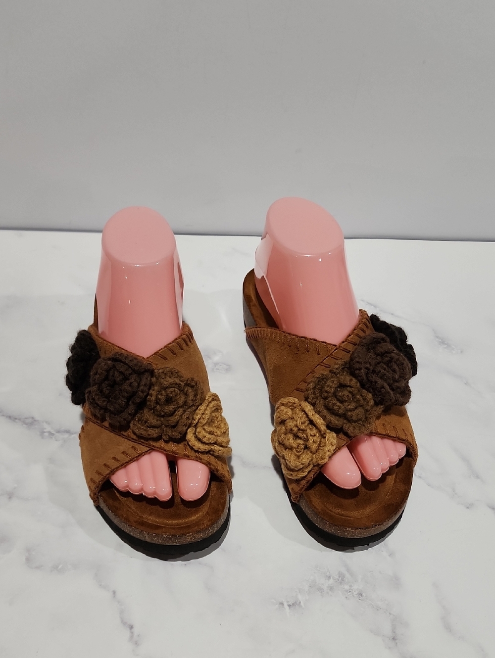 MUK LUKS Chestnut Stylish Tan and Brown  Sandals Never Worn